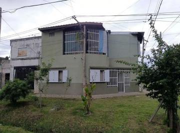 Casa de 6 ambientes, Rosario · Casa 2 Dorm.