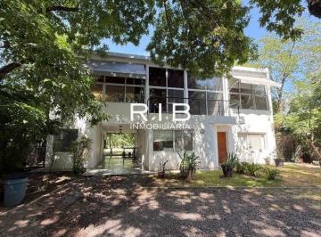 Casa de 4 ambientes, Pilar · Impecable Propiedad en Los Fresnos - con Renta