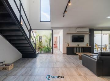 Casa · 224m² · 6 Ambientes · 2 Cocheras · Claros Village | Casa con Pileta en Barrio Cerrado Dentro de Circunvalación