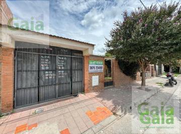 Casa · 200m² · 6 Ambientes · 1 Cochera · Casa en Cerrillos