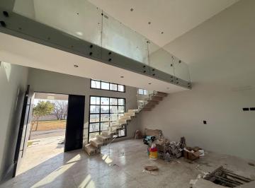 Casa · 286m² · 8 Ambientes · Casa en Venta La Luisita Premium 4 Dorm.