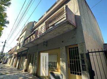PH 180m² Venta Caseros · PH en Venta Balcon Frente a La Plaza - Caseros Centro