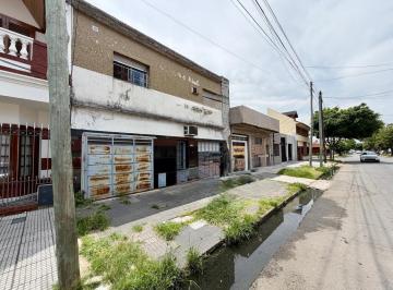 Casa · 160m² · 4 Ambientes · Casa Sobre Lote de 8.7 X 21