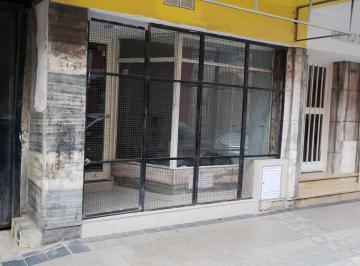 Local comercial · 55m² · Local Comercial Reciclado a Nuevo, con Vidriera a La Calle, Sin Expensas.