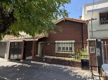 Casa · 95m² · 3 Ambientes · 3 Cocheras · Casa Venta Ramos Mejia