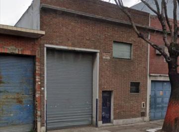 Bodega-Galpón · 475m² · Terreno en Parque Patricios