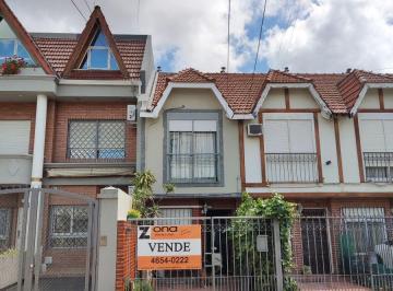 PH de 4 ambientes, La Matanza · Triplex 4 Ambientes Al Frente C/cochera, Apto Crédito. Acepta Financiación Privada.