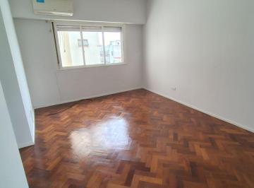 Departamento de 2 ambientes, Recoleta · Barrio Norte Av Pueyrredon 1100 12° Frente Todo Luz Sol Ventilación Cruzada Exc Estado