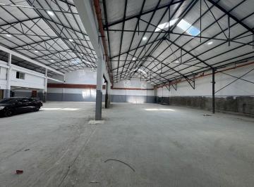 Local comercial · 2600m² · 1 Ambiente · Espectacular Deposito o Galpon en La Boca