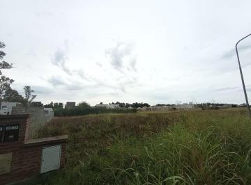 Terreno · 900m² · Lote en Venta en Barrio La Martina, Lujan