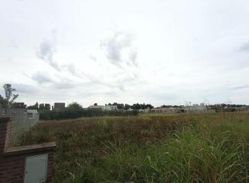 Terreno · 900m² · Lote en Venta en Barrio La Martina, Lujan