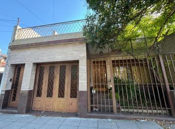 PH · 173m² · 5 Ambientes · 1 Cochera · Amplio PH de 5 Ambientes en Venta - Villa Maipu