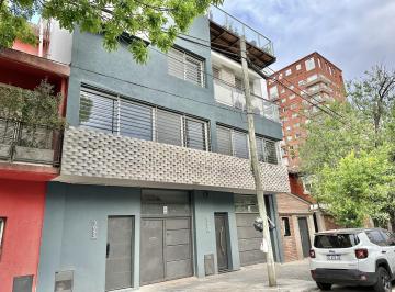 Casa · 161m² · 5 Ambientes · 2 Cocheras · Espectacular Casa Hecha a Nuevo en Venta con Cochera en La Lucila, Vicente López.