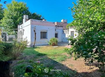 Casa · 295m² · 3 Ambientes · Venta | Permuta - Casa en Planta Baja, Pasillo Único, con Patio - La Florida, Rosario.