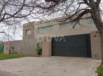 Casa de 7 ambientes, La Plata · Casa en Venta en City Bell, 4 Dorm., 4 Cocheras