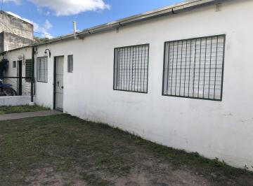Casa · 69m² · 5 Ambientes · 1 Cochera · Casa en Barrio Chapero 374 Viviendas