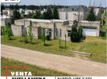 Casa · 248m² · 10 Ambientes · 2 Cocheras · Venta Casa en Barrio Aire y Sol de La Ciudad de Avellaneda