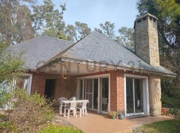 Casa · 149m² · 4 Ambientes · 1 Cochera · Oportunidad en Country El Paraiso a Reciclar
