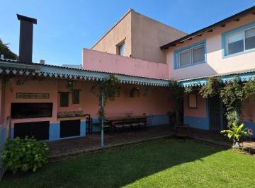 Casa · 160m² · 6 Ambientes · Casa Alquiler Temporario Acassuso