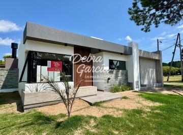 Casa · 38m² · 2 Ambientes · Venta PH 2 Amb a Estrenar Gas Natural Patio con Parrilla