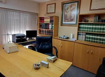 PH · 130m² · 5 Ambientes · Venta Oficina en Planta Alta. San Juan Al 1200