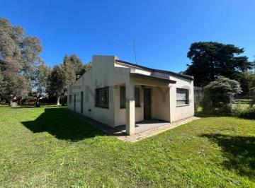 Quinta vacacional · 96m² · 3 Ambientes · Casa en Venta en Berisso Los Talas Quinta a Reciclar