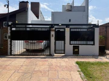 PH de 3 ambientes, Ituzaingó · Casa PH 3 Ambientes con Patio en Ituzaingó