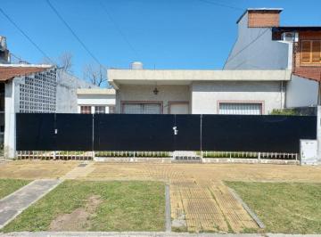 Casa de 3 ambientes, Morón · Casa 3 Ambientes en Castelar