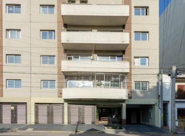 Departamento de 4 ambientes, Salta · Departamento en Alquiler en Centro