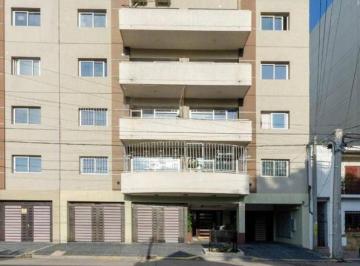 Departamento · 80m² · 4 Ambientes · Departamento en Alquiler en Centro