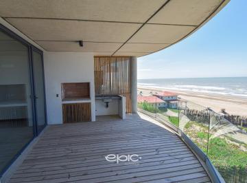 Departamento · 68m² · 3 Ambientes · 1 Cochera · Departamento en Venta Frente Al Mar en Mar de Ostende