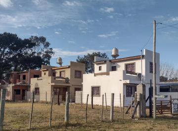 Casa · 240m² · 7 Ambientes · 6 Cocheras · Casas en Venta - 6 Dorm. 6 Baños - 400 m² - Las Toninas
