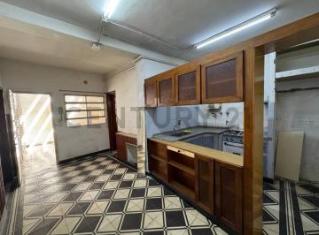PH · 80m² · 3 Ambientes · Venta PH 2 Ó 3 Amb - Terraza Propia - Flores - 140 m² Totales