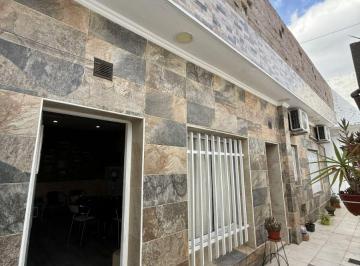 PH de 4 ambientes, La Matanza · PH en Venta en San Justo