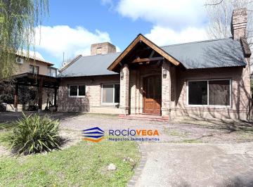 Casa · 150m² · 4 Ambientes · 1 Cochera · Casa - San Patricio