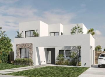 Casa · 154m² · 5 Ambientes · Casa en Venta en Barrio San Pablo, Pilar, G. B. a. Zona Norte
