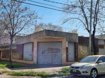 Local comercial · 30m² · Local en Valentin Alsina