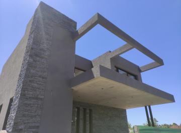 Casa · 199m² · 4 Ambientes · 2 Cocheras · Casa | 3 Ambientes | Country | Santa Sofia | Pilar | Pileta