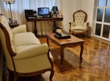 Departamento · 68m² · 4 Ambientes · Laprida 1300