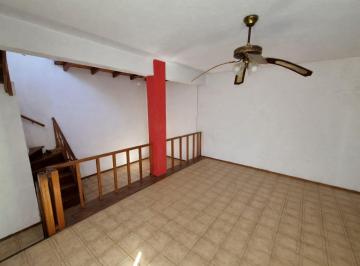 PH · 75m² · 3 Ambientes · PH en Echesortu