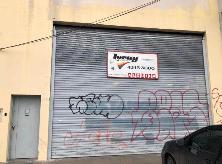 Depósito · 180m²