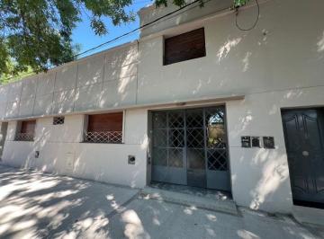 Casa de 8 ambientes, La Plata · Casa en Alquier en Calle 54 Entre 21 y 22 / 2 Dorm.