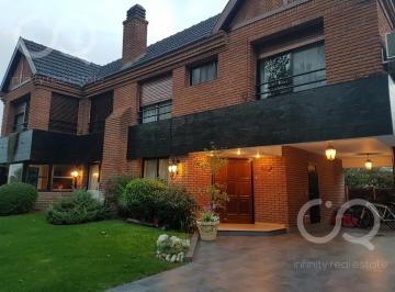 Casa · 306m² · 6 Ambientes · 2 Cocheras · Casa en Venta en Venado I Canning