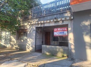 Casa de 4 ambientes, Tres de Febrero · Casa de 4 Ambientes en Venta