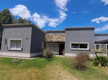 Casa de 5 ambientes, San Miguel del Monte · Chacras de Abbott - Casa de 5 Ambientes con Vista Abierta