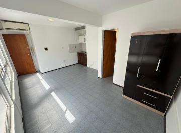 Departamento · 18m² · Pleno Centro - Zona Patio Olmos - Electrico - Aire A. Frio y Calor