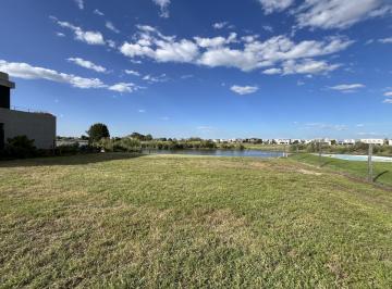 Terreno · 821m² · Terreno en Venta a La Laguna en El Cantón, Barrio Islas, con Vista a Cancha de Golf