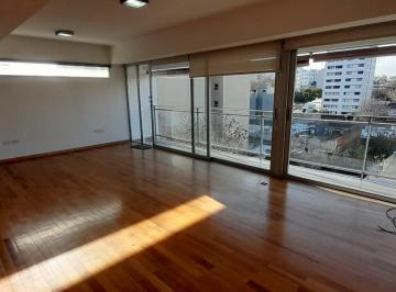 Departamento · 62m² · 3 Ambientes · Departamento Semipiso 2 Dorm. de Categoria en 3 60 y 61 La Plata