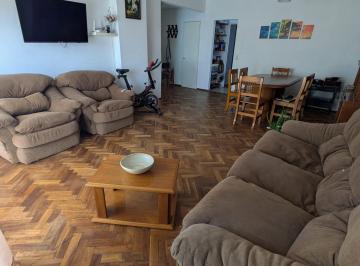 Departamento · 100m² · 5 Ambientes · 1 Cochera · Departamento en Villa Primera