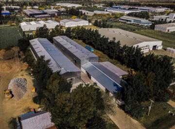 Bodega-Galpón de 2 ambientes, Alvear · Parque Industrial Alvear | Alquiler en Pia: 2 Naves + Oficinas